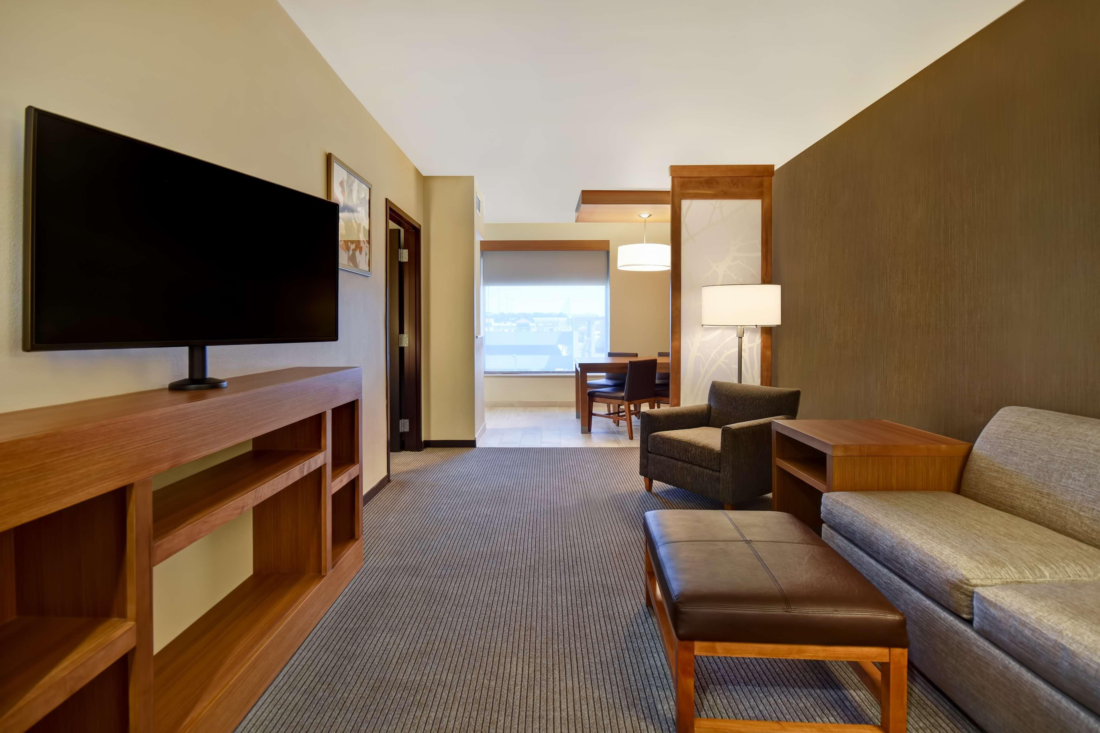 Hyatt Place - Research Park - Redstone Hotel